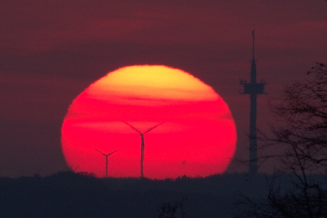 Sonnenuntergang an der Sternwarte (Ausschnitt), 15.4.2019, Henner Striedelmeyer