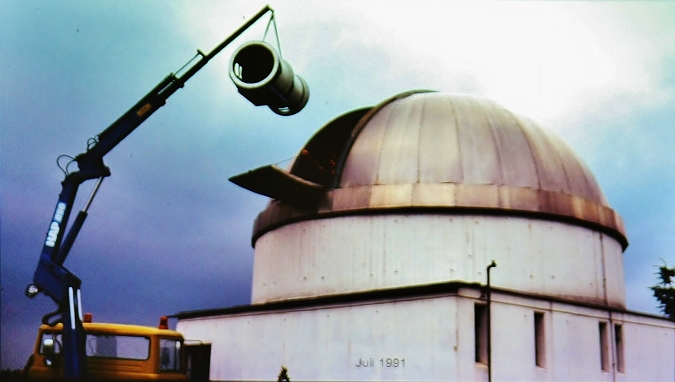 Bau der Sternwarte des NVO, Einbau des Teleskops, ca. 1991
