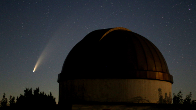 Komet Neowise über der Sternwarte, 12.7.2020, Aufnahme: Andreas Hänel